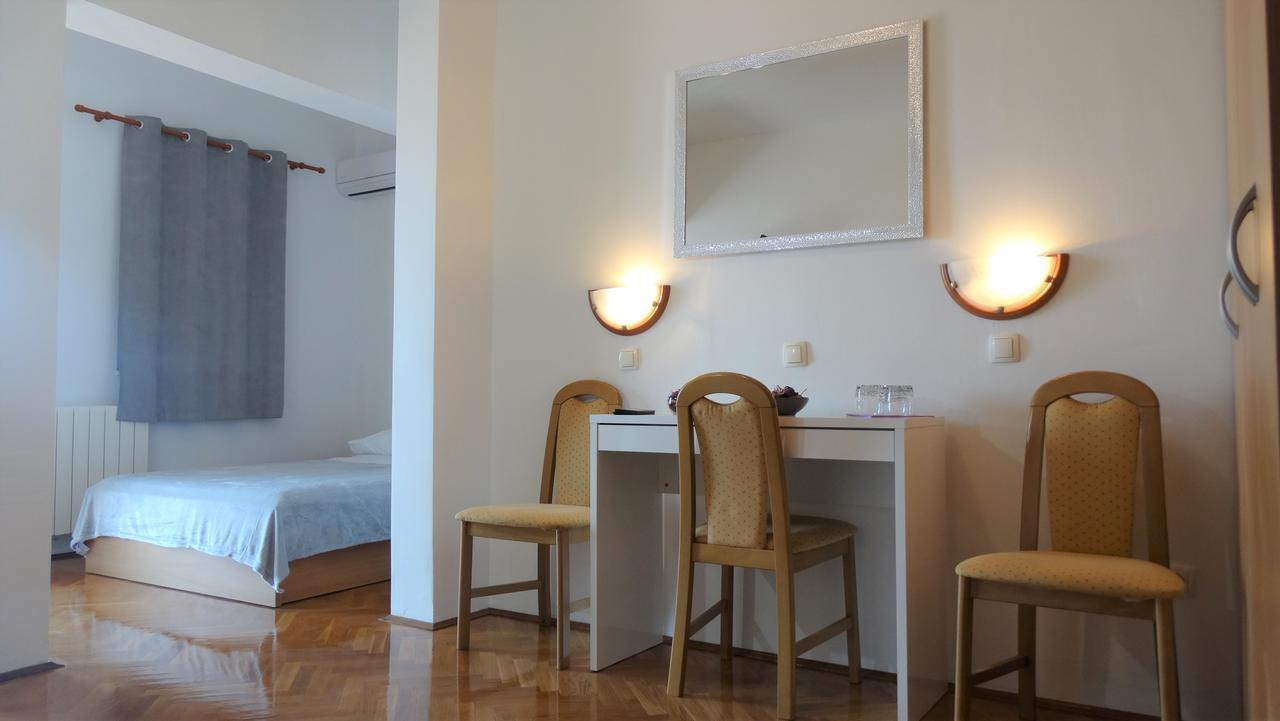 Guest House Mamut Kaštela Εξωτερικό φωτογραφία