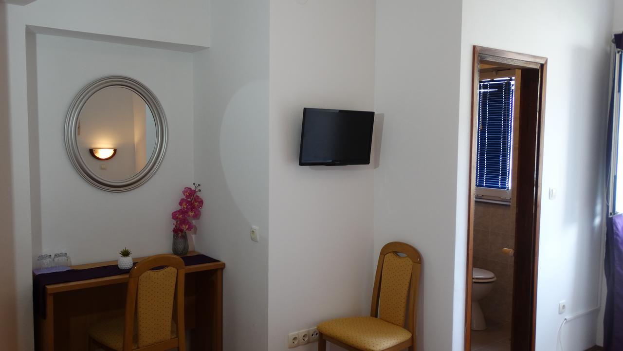 Guest House Mamut Kaštela Εξωτερικό φωτογραφία